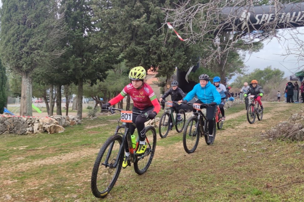 U Vrsnom održana rekreativno brdsko-biciklistička utrka